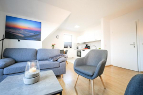 Ferienwohnung Meerfarbig Zingst 4 mit Balkon WLAN Parkplatz zentral&ruhig